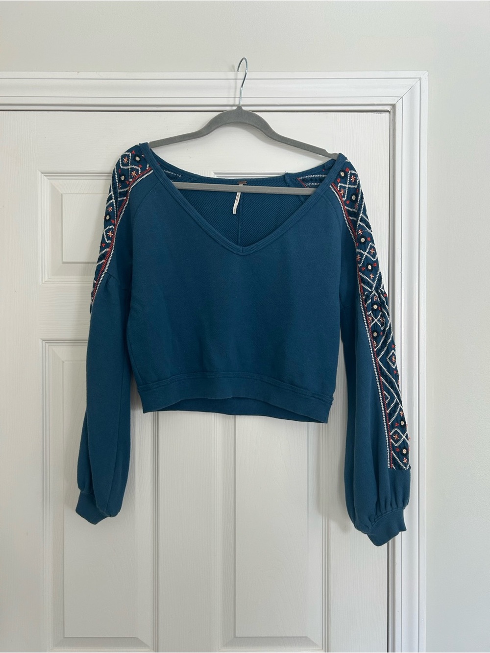 Free People Teal V-Neck Cropped Sweatshirt with Embroidered Sleeve Trim